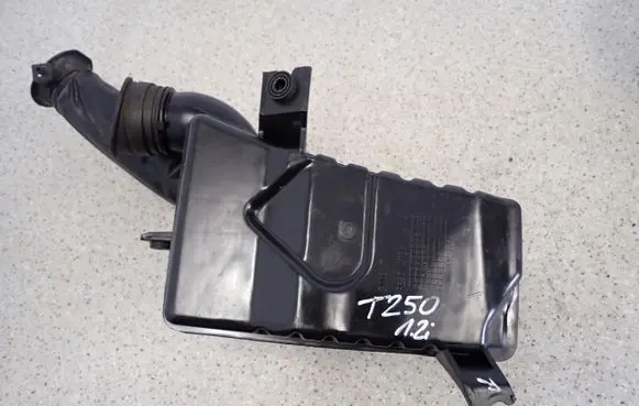 Chevrolet Aveo Air filter box cover 