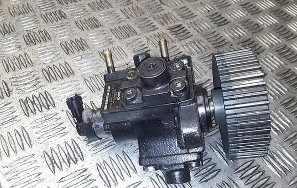 Opel Vectra C Fuel injection high pressure pump 0445010097