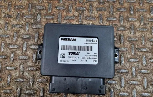 Nissan Qashqai Hand brake control module 360324BA1A