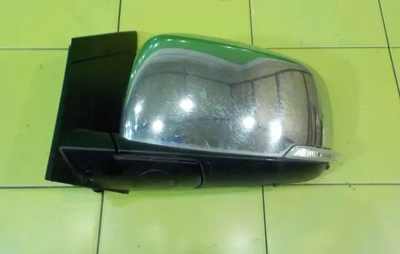 Chrysler Grand Voyager V Front door electric wing mirror LEWE UP57
