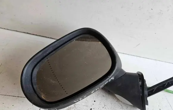Renault Modus Front door electric wing mirror 0103022