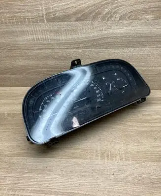 Speedometer (instrument cluster)
