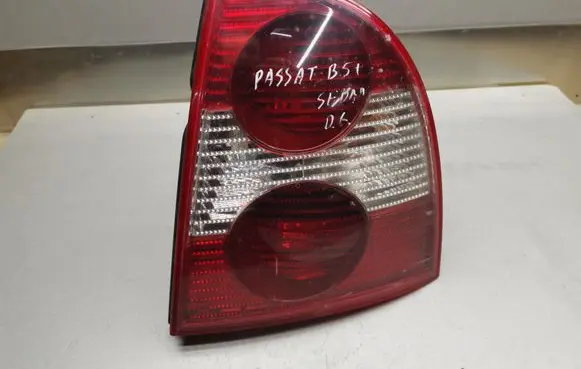 Volkswagen PASSAT B5.5 Rear/tail lights 3B5945096AE