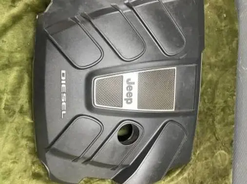 Jeep Grand Cherokee Engine cover (trim) 124127869797