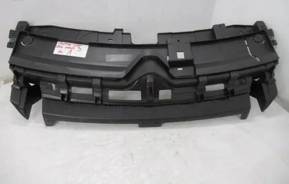 Citroen C4 Cactus Front bumper mounting bracket 9821163577