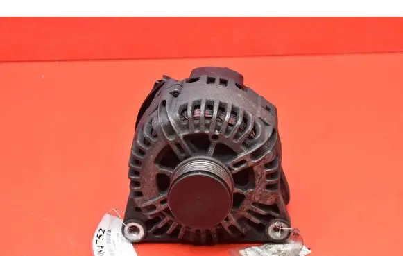 Peugeot 207 CC Generator/alternator 9646321780
