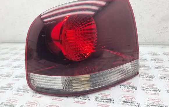 Volkswagen Touareg I Rear/tail lights 7L6945095R