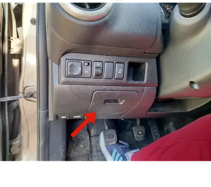Nissan Note (E11) Dashboard trim 689649U100 P10710 160520251525