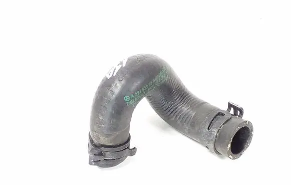 Mercedes-Benz S W221 Engine coolant pipe/hose A2218322394