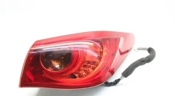 Infiniti Q50 Rear/tail lights
