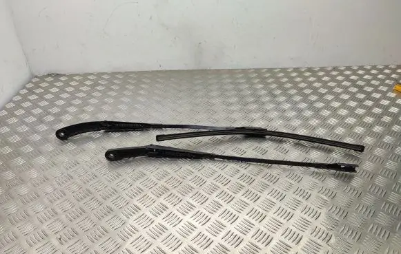 Volkswagen Transporter - Caravelle T6 Front wiper blade arm 7E1955409D