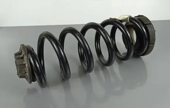 Jeep Grand Cherokee Rear coil spring P68029867AD