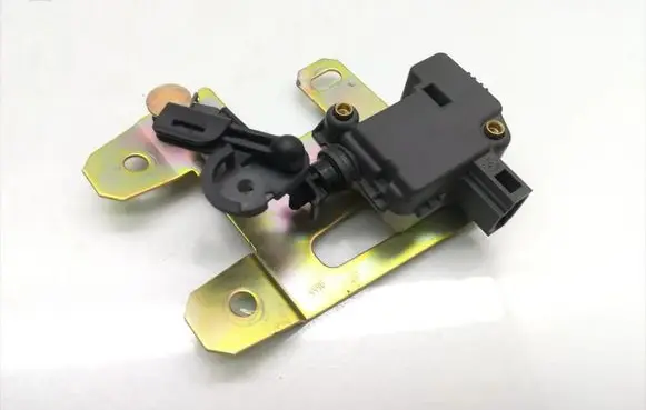 Volkswagen Touareg I Tailgate/trunk/boot lock/catch/latch 7L0827425