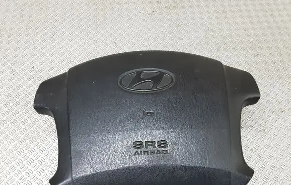 Hyundai Terracan Steering wheel airbag