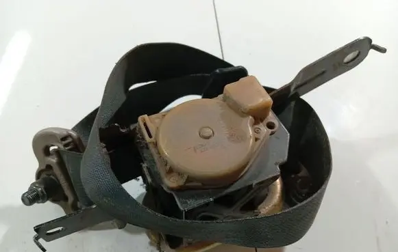 Nissan Almera Tino Front seatbelt 86885BU070