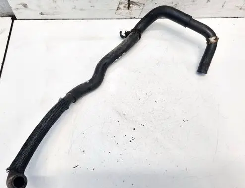 Toyota Avensis T270 Engine coolant pipe/hose