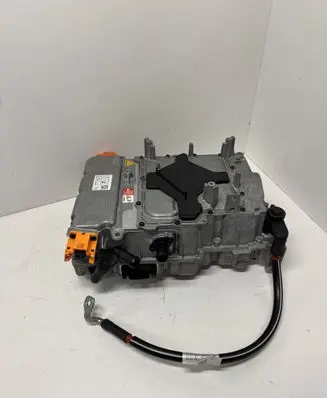 Voltage converter inverter