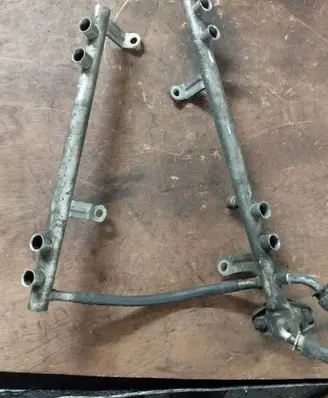 Dodge Durango I Fuel main line pipe