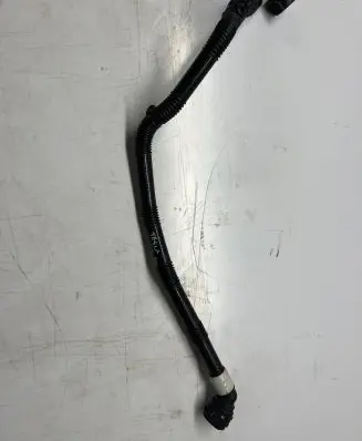 Tesla Model 3 Engine coolant pipe/hose 1077589