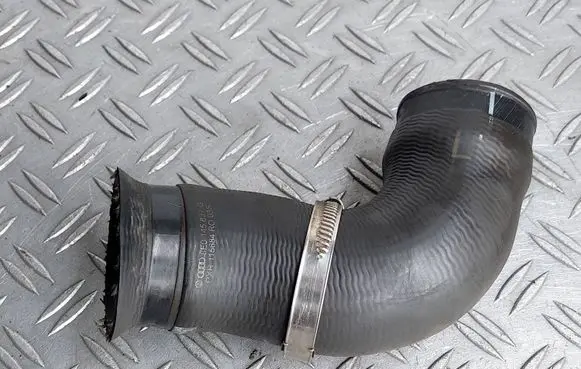 Seat Exeo (3R) Intercooler hose/pipe 8E0145837G