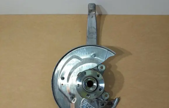 Volvo XC60 Front wheel hub spindle knuckle 31476879