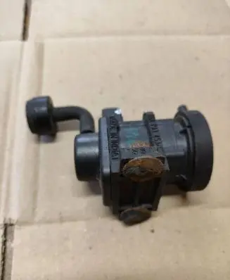 Mercedes-Benz E W210 Turbo solenoid valve 4534375