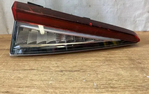 Skoda Elroq Tailgate rear/tail lights 5LJ945307A