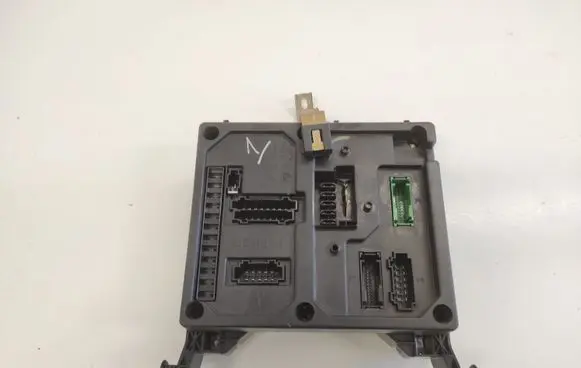 Ford Galaxy Comfort/convenience module 1M2114B20502 S108152001