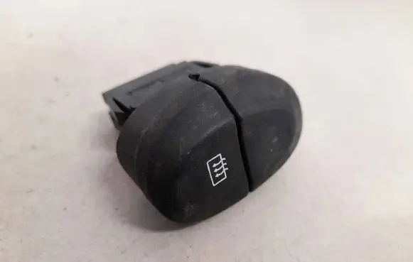 Renault Scenic I Windscreen/window heater switch 841243B 98035