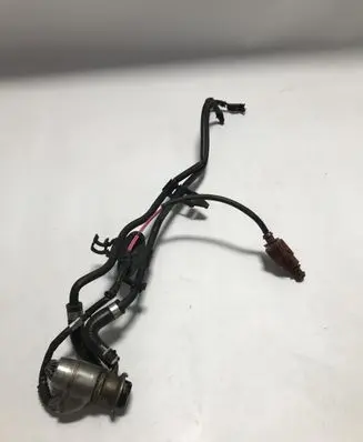 Volkswagen Touran III AdBlue injector 04L131113P