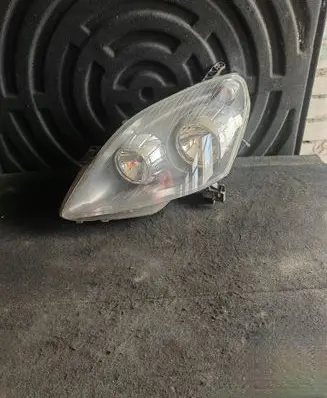 Opel Zafira B Headlight/headlamp 24451050