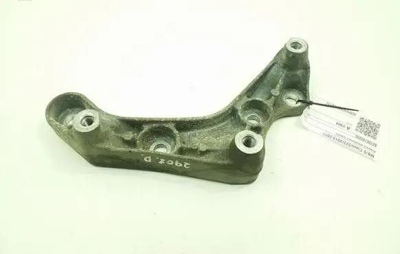 Mercedes-Benz S W222 Front differential bracket A2720140295