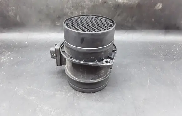 Volkswagen PASSAT B6 Mass air flow meter 0281002956 03L906461A 281737800