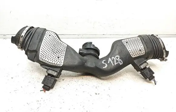 Mercedes-Benz S W221 Air intake duct part A6420946397