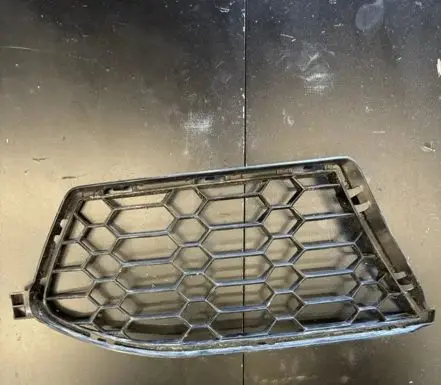 BMW M4 G82 G83 Front bumper lower grill 51118069440 8069440