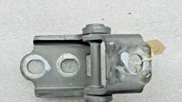 Renault Espace V (RFC) Front door lower hinge 804015048R