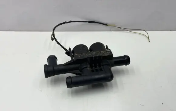 BMW 7 F01 F02 F03 F04 Coolant heater control valve 9310349 1147412221 131122