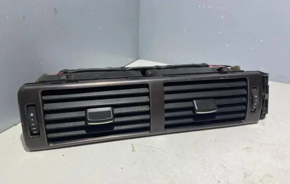 Audi A6 S6 C5 4B Dash center air vent grill 4B1820951c