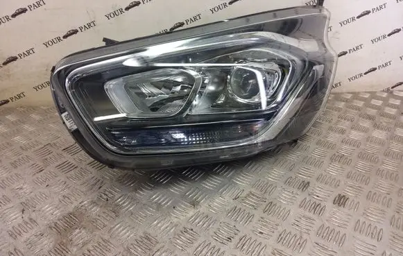 Ford Transit Custom Headlight/headlamp
