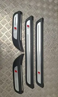 Audi Q5 SQ5 8R Front sill trim cover 8R0853373C