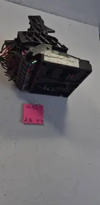 Ford Galaxy Fuse box set 3300110