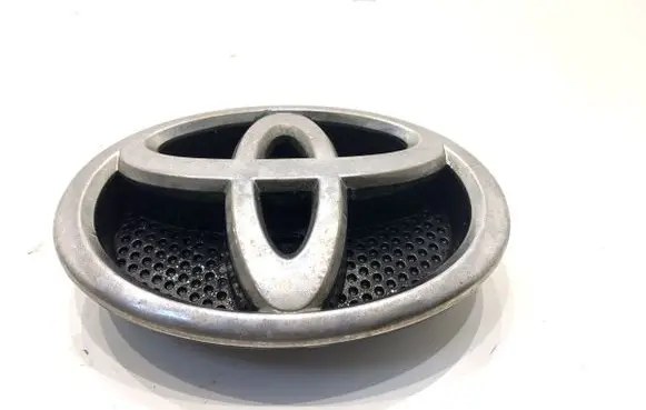 Toyota Yaris Manufacturer badge logo/emblem 