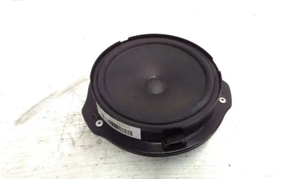 Mercedes-Benz E A207 Rear door speaker A2048201902