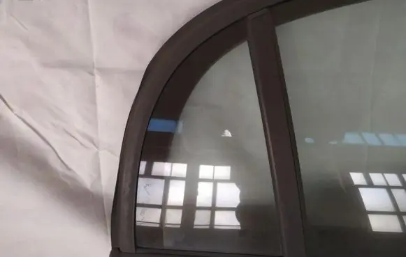 Opel Vectra C Rear vent window glass 