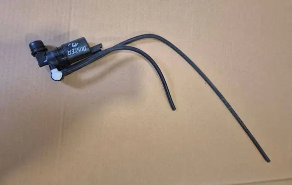 Dacia Duster II Windscreen/windshield washer pump 286203634R