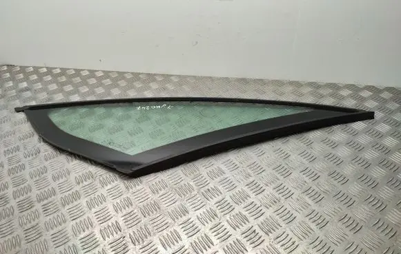 Citroen C4 Grand Picasso Front triangle window/glass 