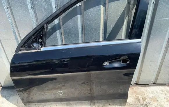 Mercedes-Benz ML W166 Front door
