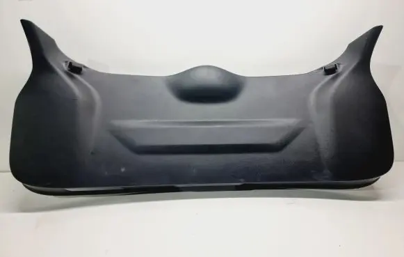 Nissan Qashqai Tailgate/boot lid cover trim 909014EA0A