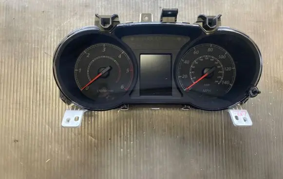 Speedometer (instrument cluster)