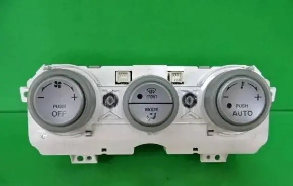 Mazda 6 Climate control unit E0002C